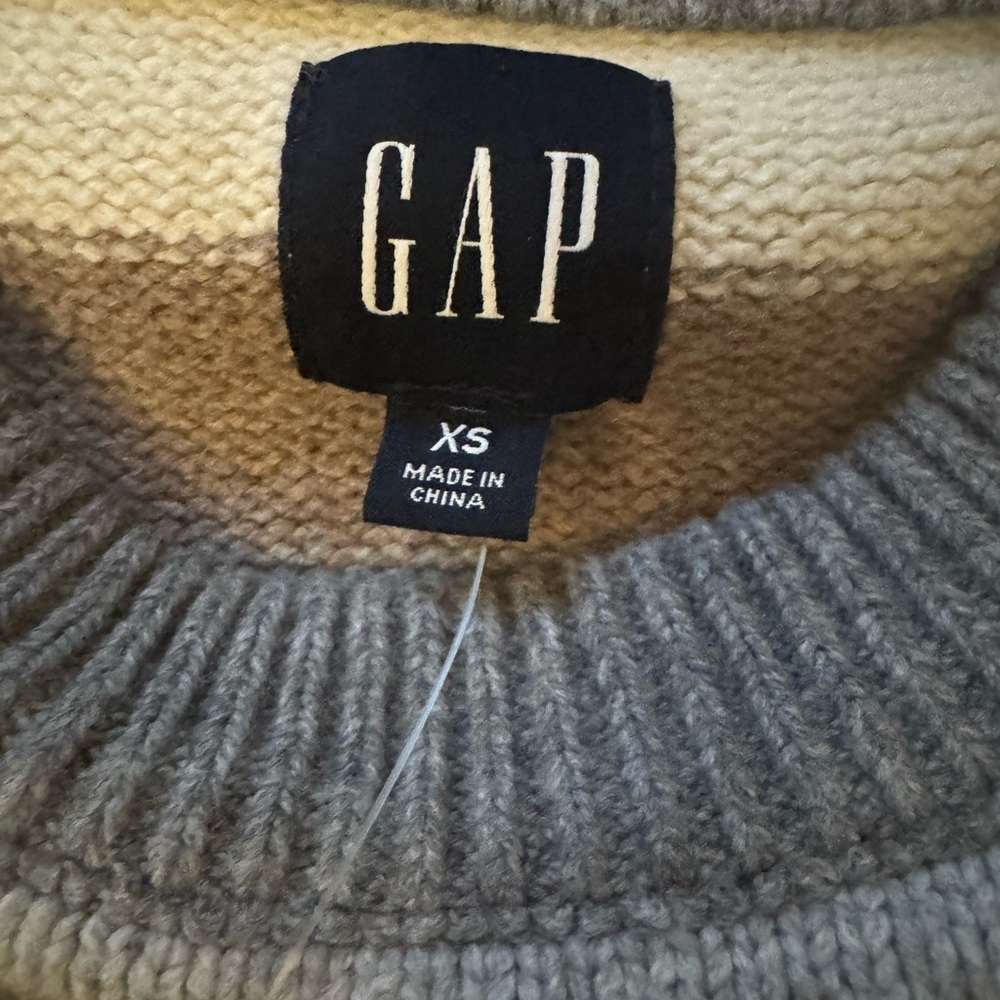 New GAP Beige, Gray & Cream Crewneck Sweater with Stripes Size XS - Picture 5 of 7